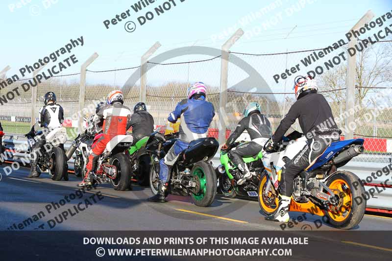 donington no limits trackday;donington park photographs;donington trackday photographs;no limits trackdays;peter wileman photography;trackday digital images;trackday photos